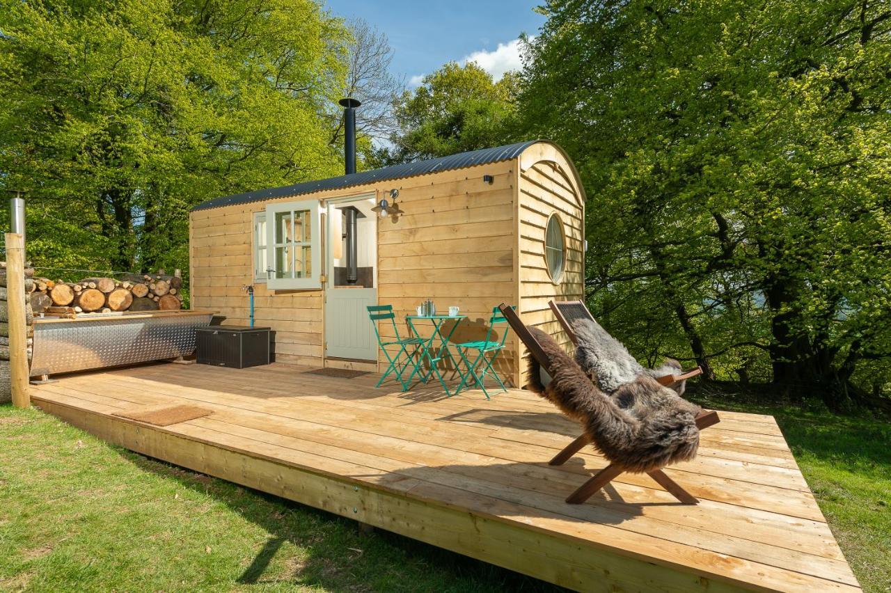 West Bagborough Tilbury Shepherd Huts With Hot Tubs Plus Holiday Cottages מראה חיצוני תמונה