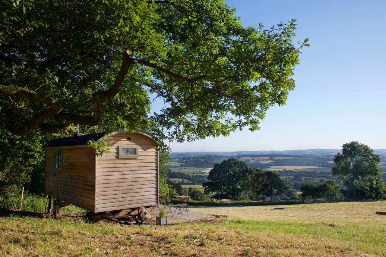 West Bagborough Tilbury Shepherd Huts With Hot Tubs Plus Holiday Cottages מראה חיצוני תמונה