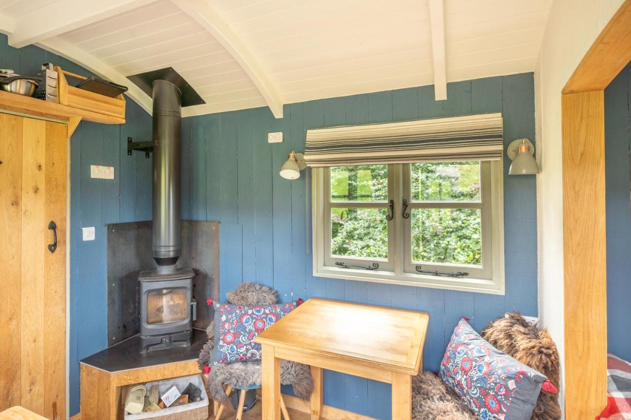 West Bagborough Tilbury Shepherd Huts With Hot Tubs Plus Holiday Cottages מראה חיצוני תמונה