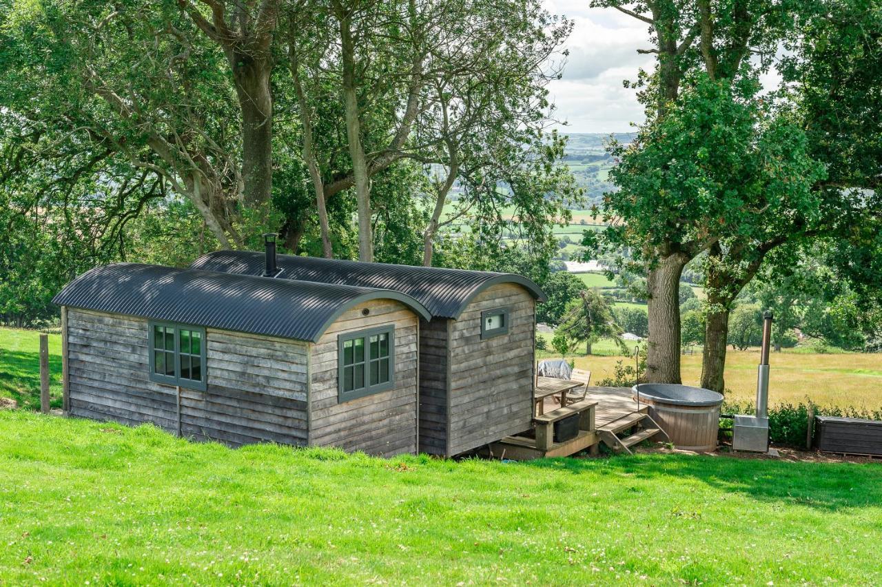 West Bagborough Tilbury Shepherd Huts With Hot Tubs Plus Holiday Cottages מראה חיצוני תמונה