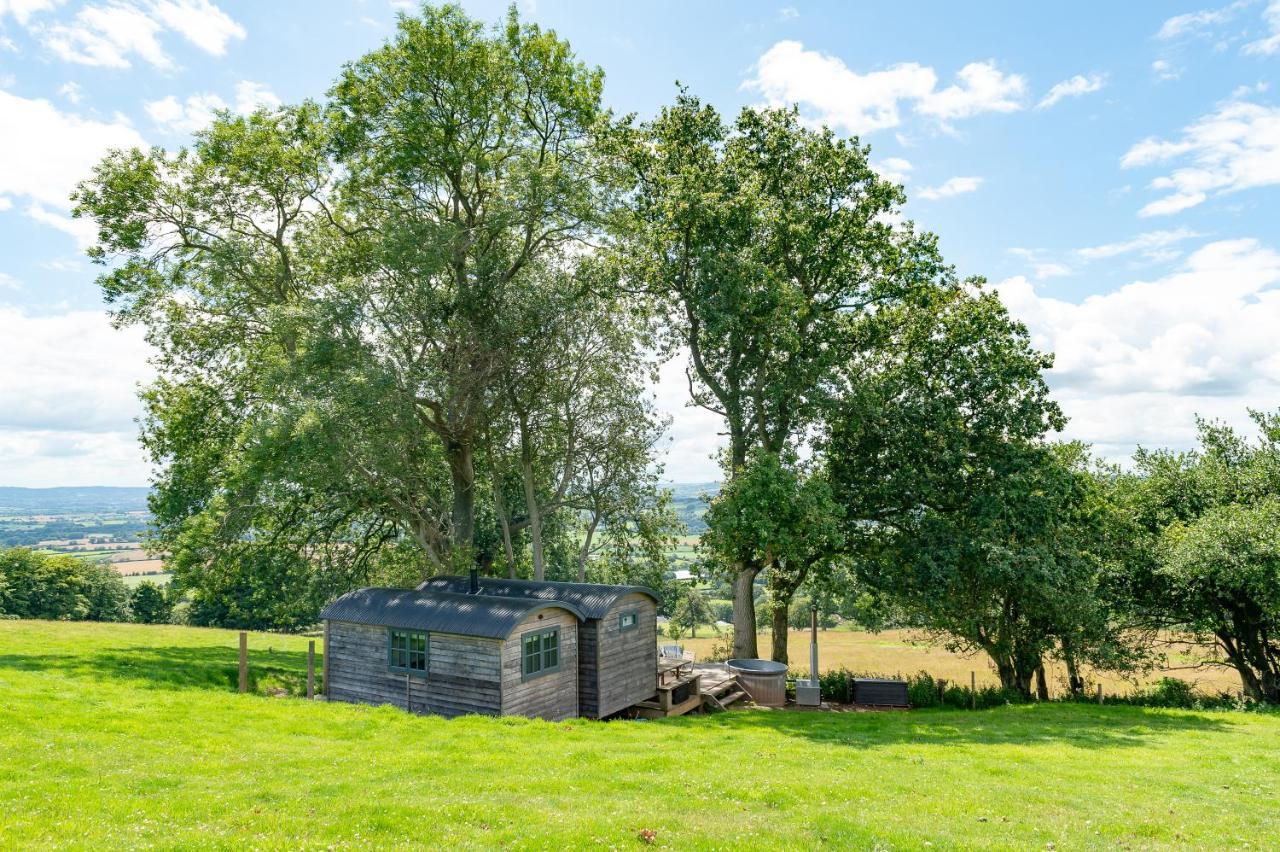 West Bagborough Tilbury Shepherd Huts With Hot Tubs Plus Holiday Cottages מראה חיצוני תמונה
