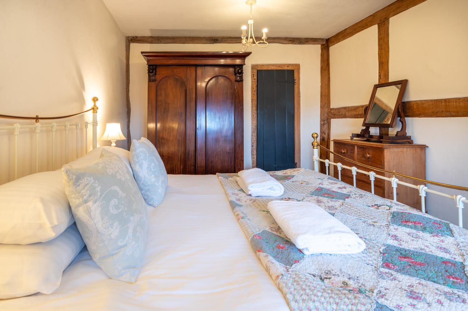 West Bagborough Tilbury Shepherd Huts With Hot Tubs Plus Holiday Cottages מראה חיצוני תמונה