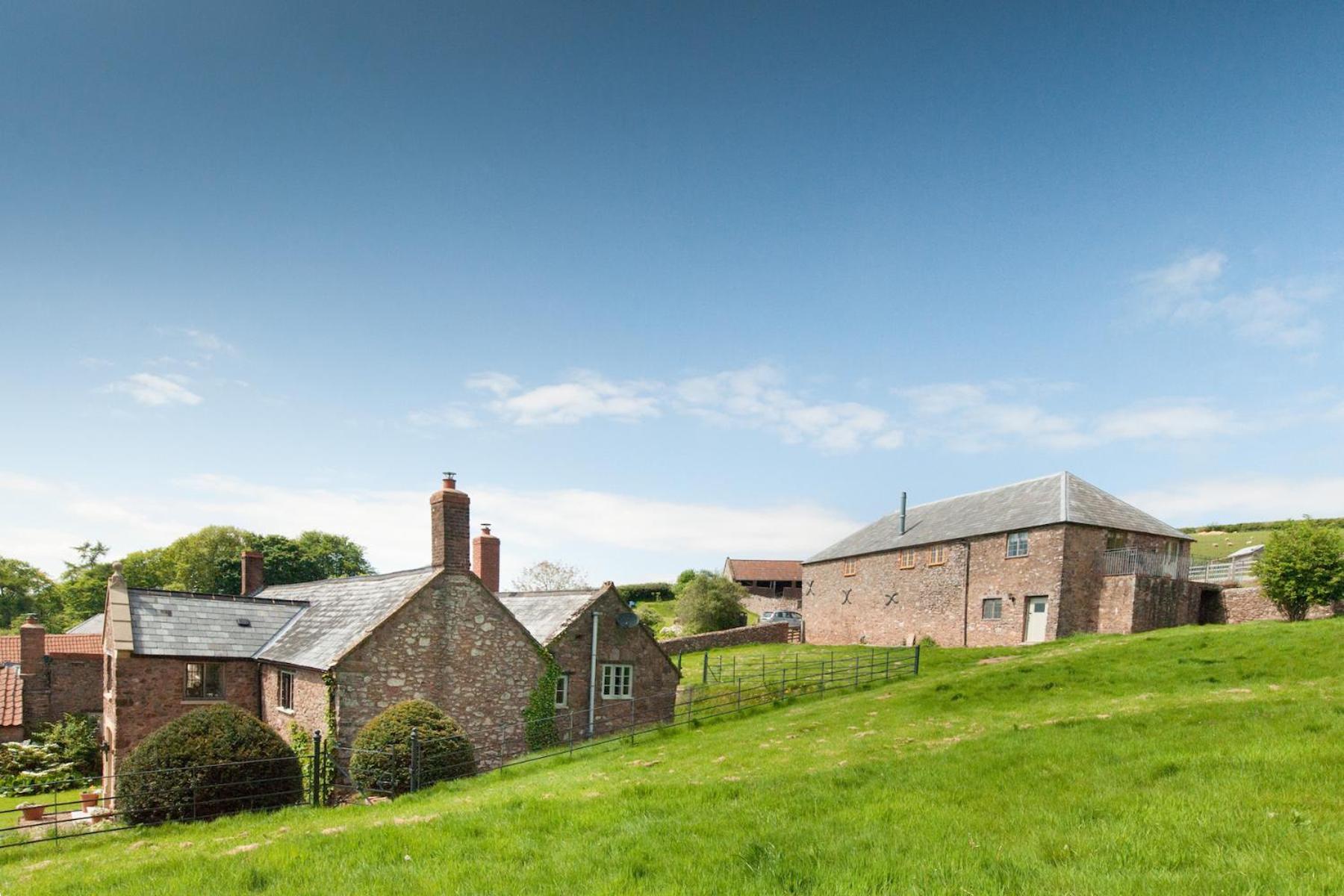 West Bagborough Tilbury Shepherd Huts With Hot Tubs Plus Holiday Cottages מראה חיצוני תמונה